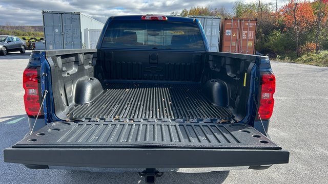 Used 2018 Chevrolet Silverado 1500 LT w/ All Star Edition image 5