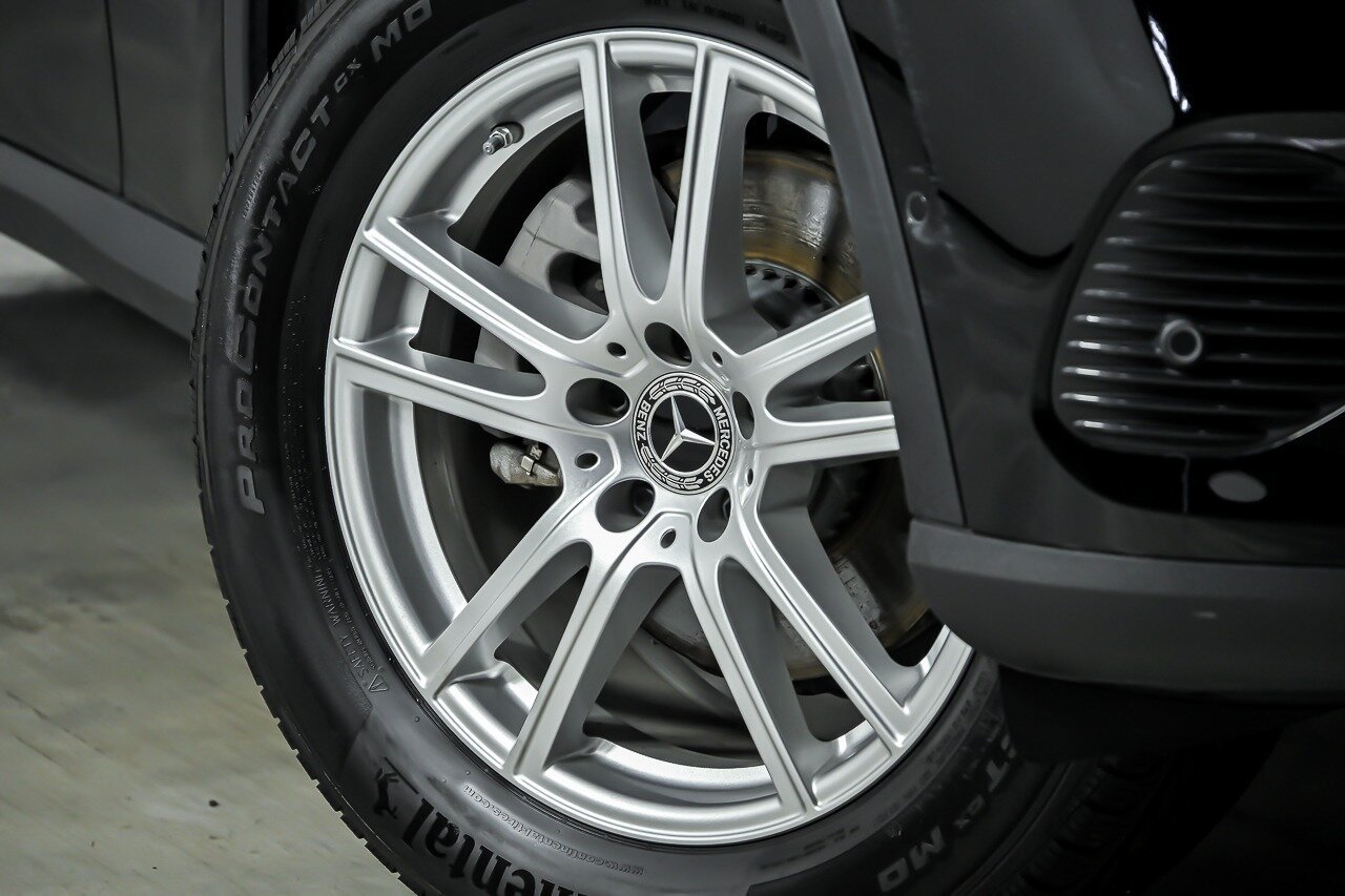 Used 2023 Mercedes-Benz GLC 300 4MATIC image 4
