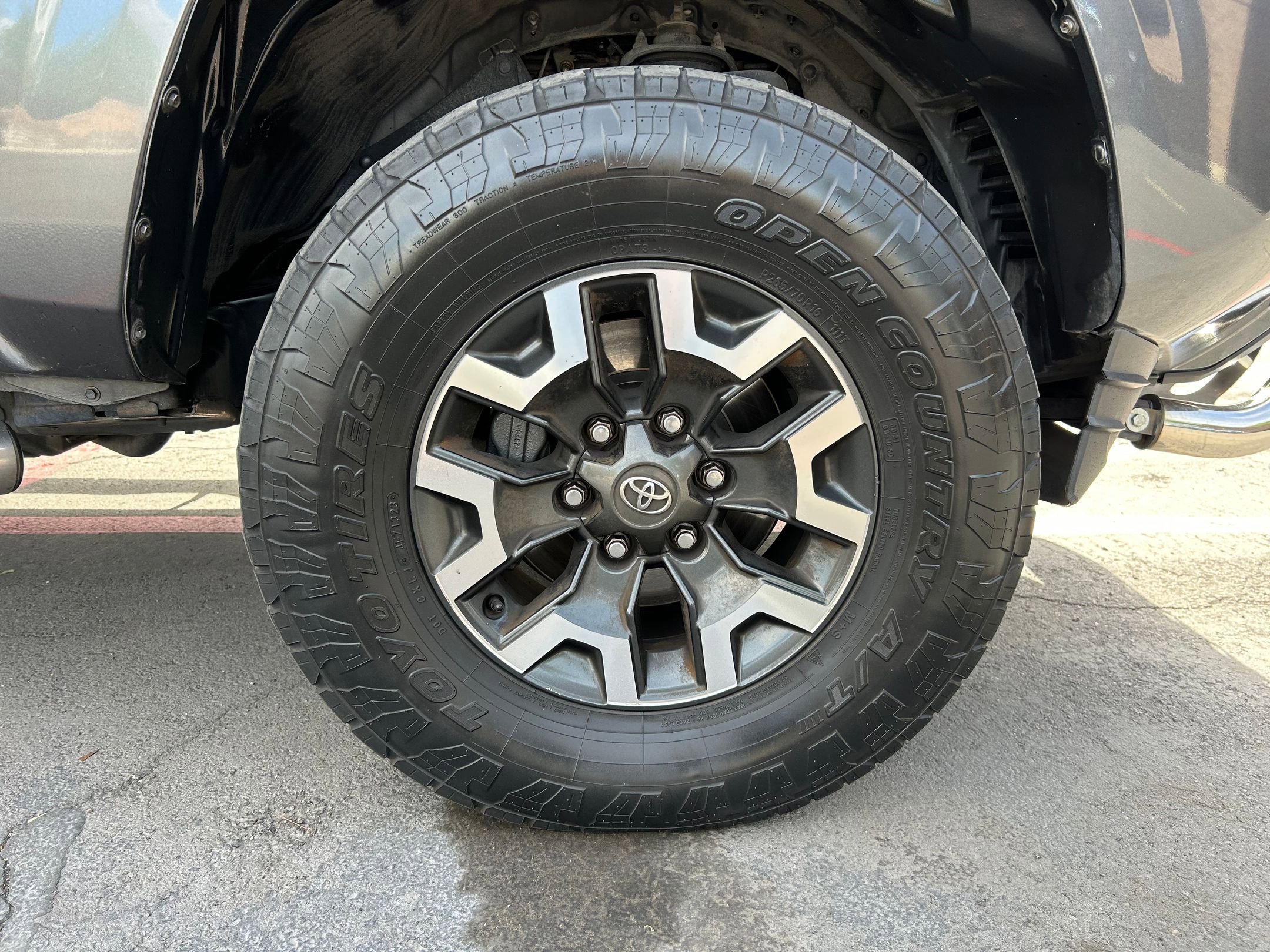 Used 2017 Toyota Tacoma SR w/ Tow Package AWD/4WD image 31