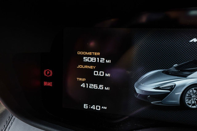 Used 2018 McLaren 570S Spider RWD image 30