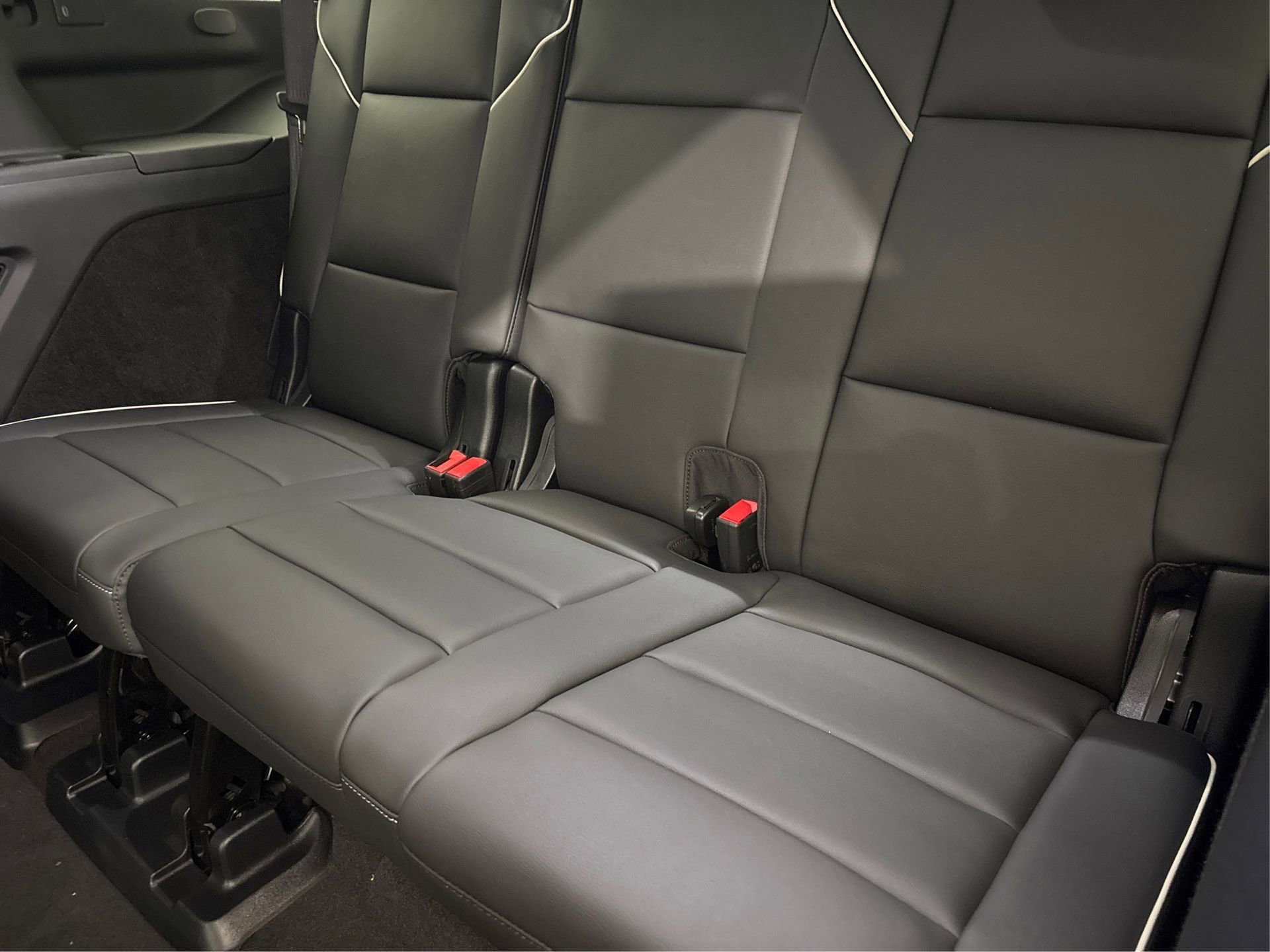 New 2025 Cadillac Escalade Premium Luxury image 12