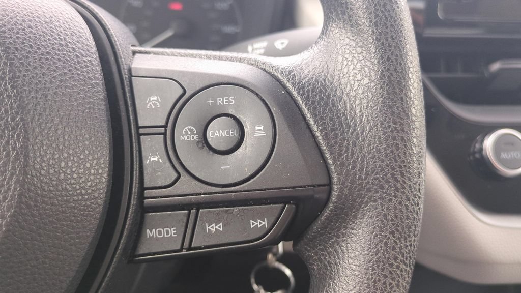 Used 2024 Toyota Corolla LE FWD image 20