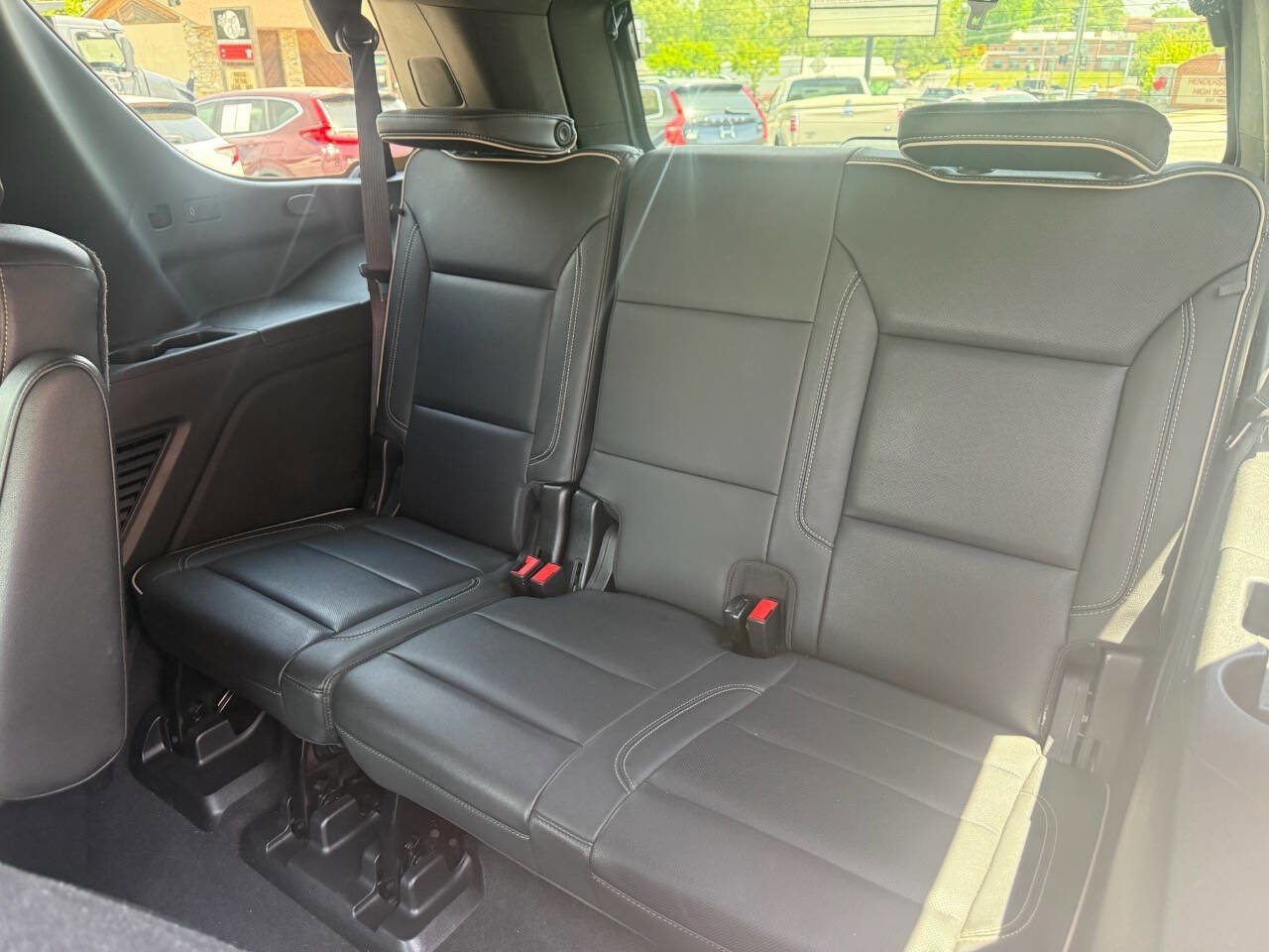 Used 2021 GMC Yukon SLT w/ SLT Luxury Plus Package AWD/4WD image 6