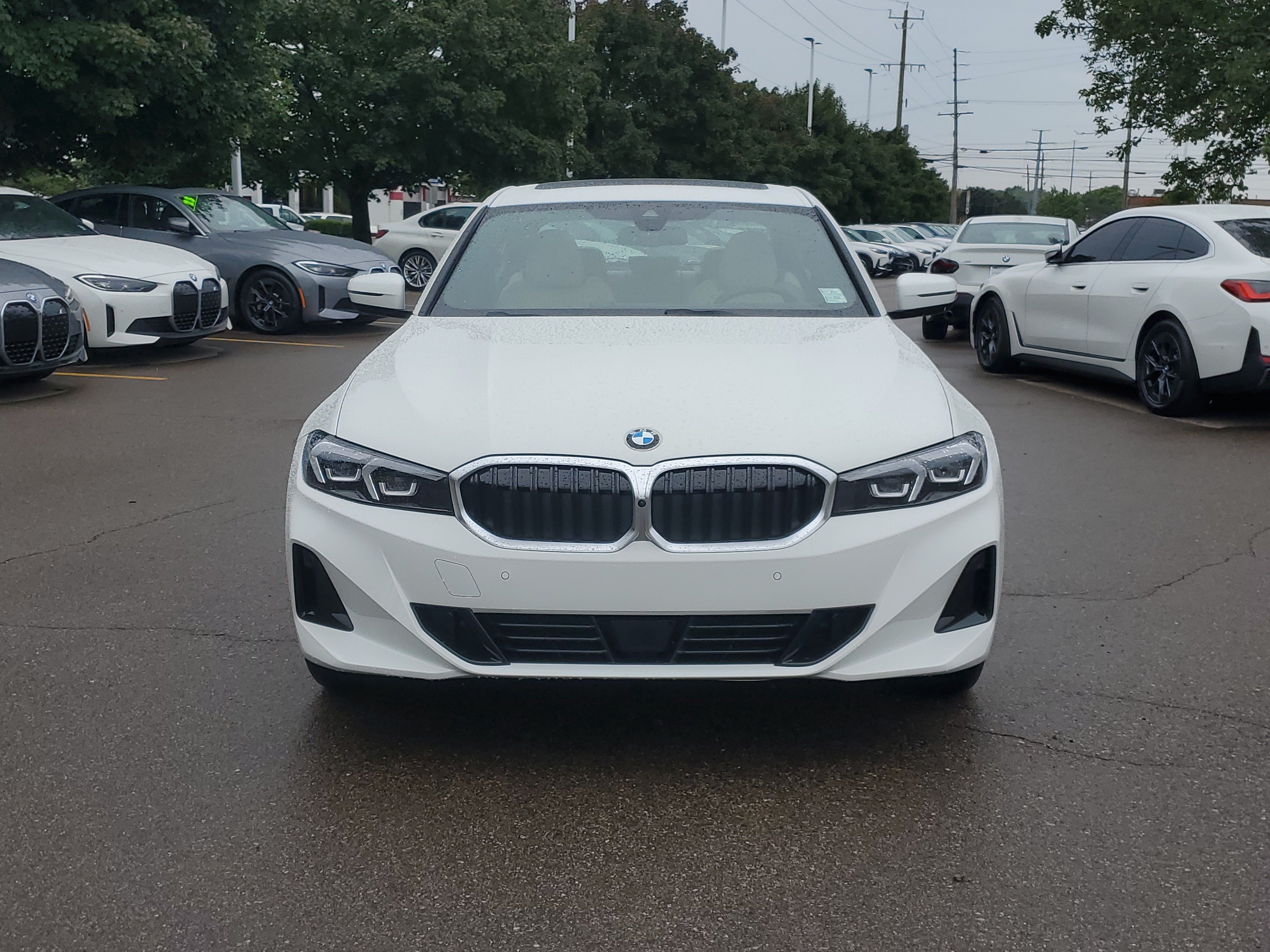 New 2026 BMW 330i xDrive Sedan w/ Premium Package AWD/4WD image 8