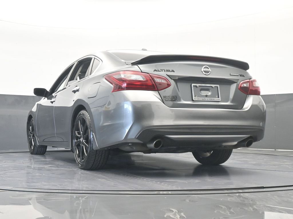 Used 2018 Nissan Altima 2.5 SR w/ SR Midnight Edition image 59