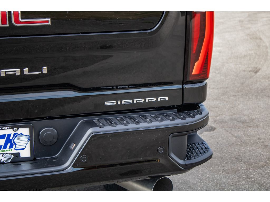 New 2026 GMC Sierra 2500 Denali w/ Denali Reserve Package image 13