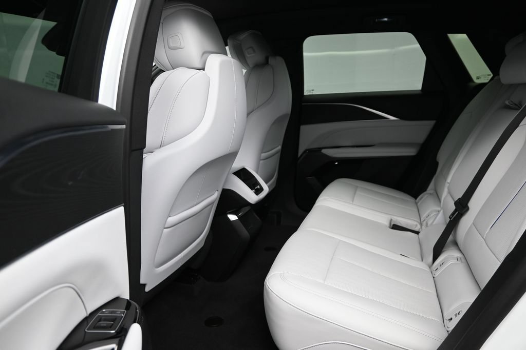 Certified 2024 Cadillac Lyriq Sport AWD/4WD image 14