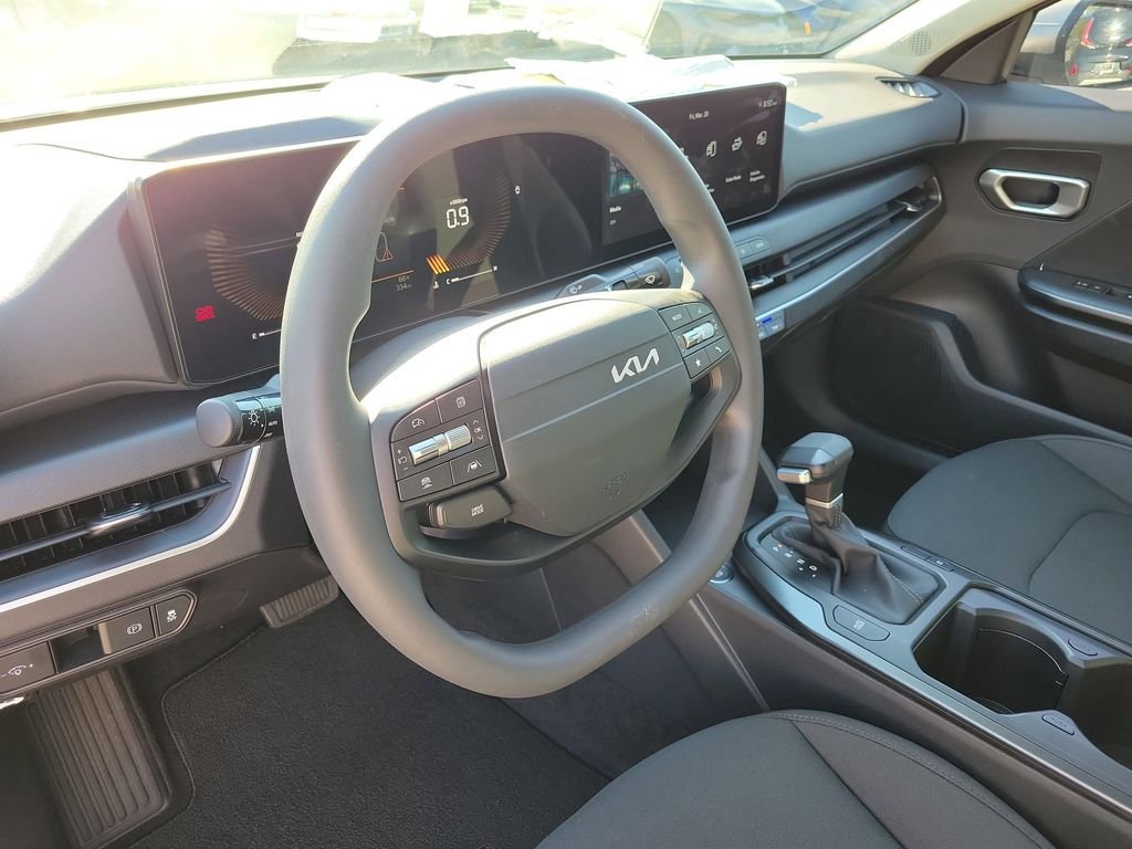 New 2026 Kia K4 LXS image 21