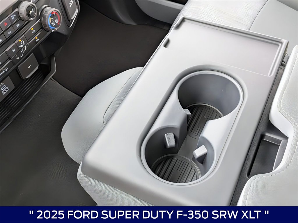 New 2025 Ford F350 XLT w/ FX4 Off-Road Package image 21