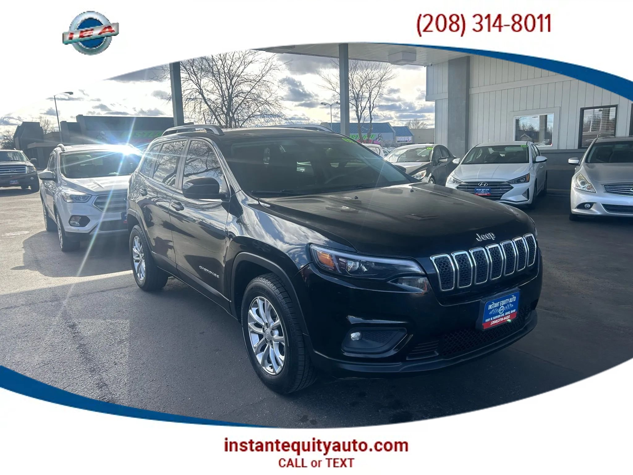 Used 2019 Jeep Cherokee Latitude w/ Popular Appearance Group image 1