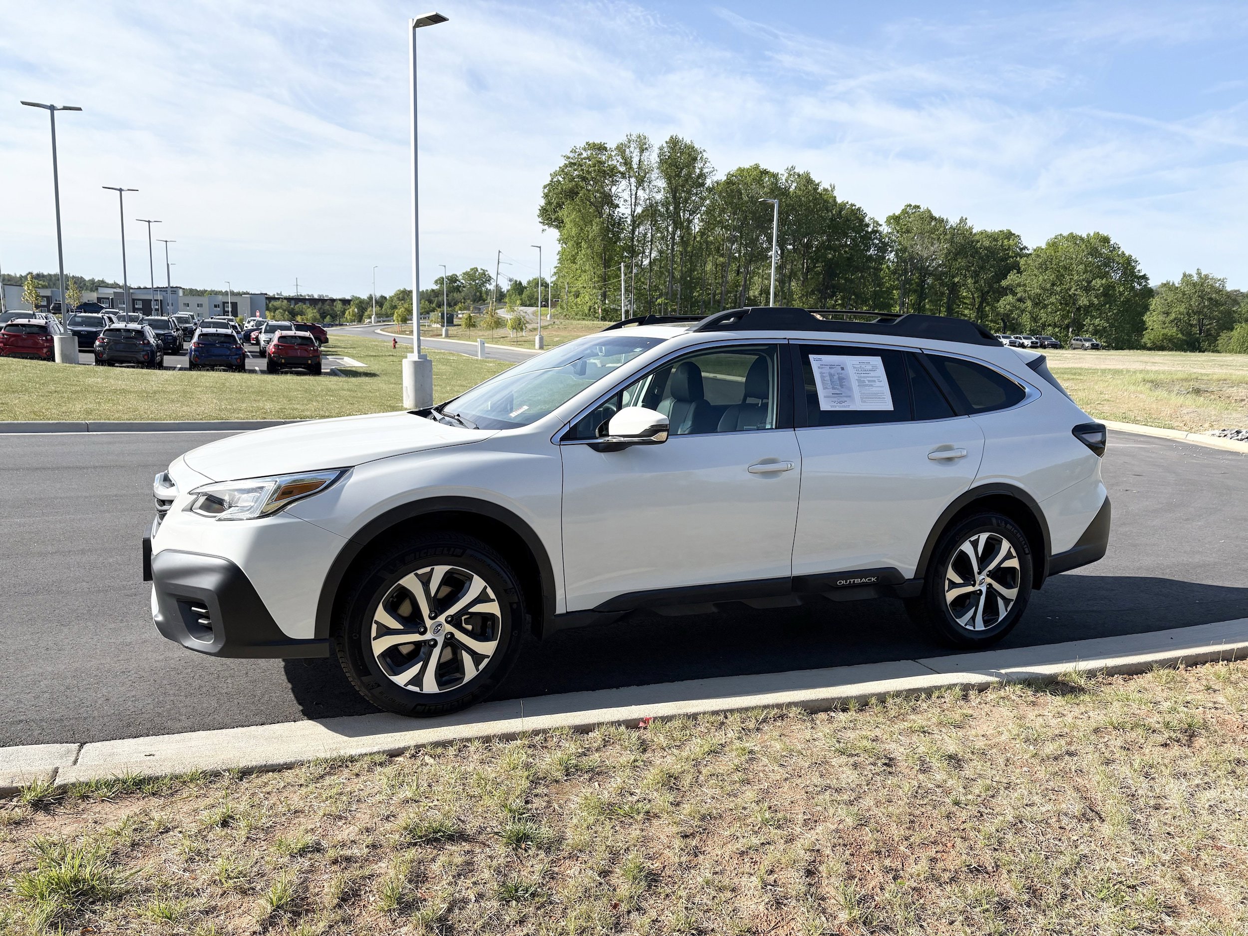 Used 2020 Subaru Outback Limited AWD/4WD image 4