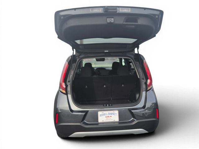 Used 2025 Kia Soul LX w/ LX Technology Package FWD image 10