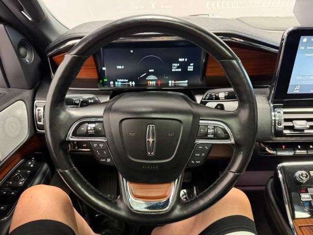 Used 2019 Lincoln Navigator Reserve AWD/4WD image 36