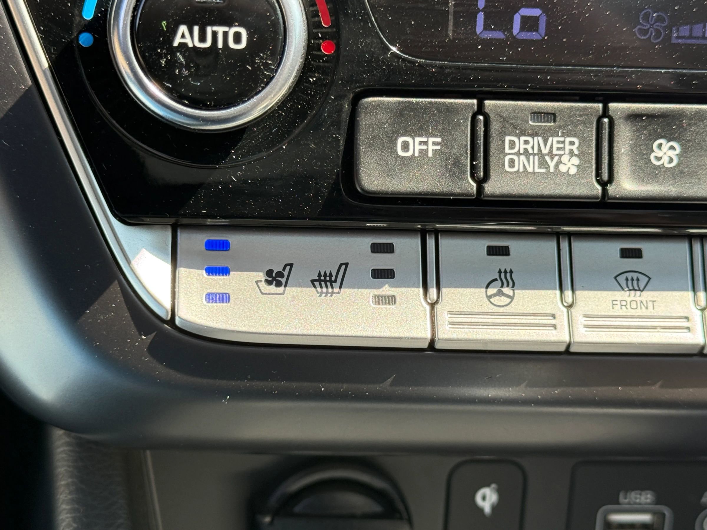 Used 2018 Hyundai Sonata Limited w/ Ultimate Package 02 FWD image 19