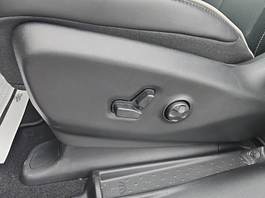 New 2026 Chrysler Pacifica Limited w/ S Appearance Package image 17