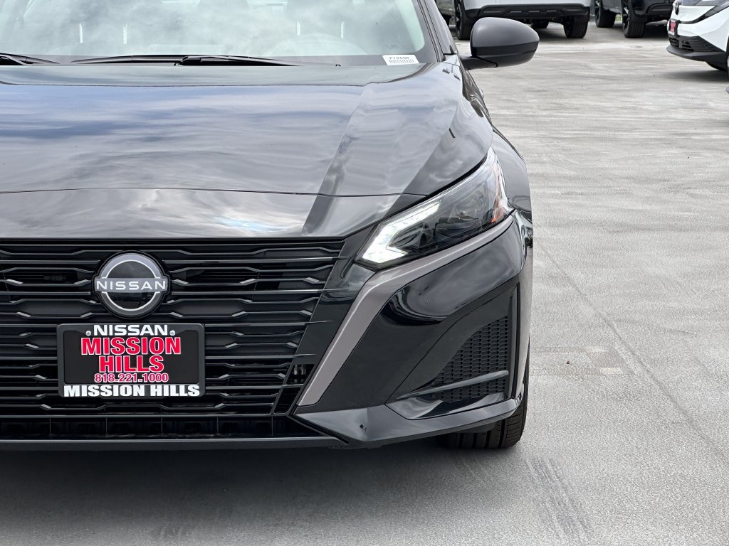New 2026 Nissan Altima 2.5 SV FWD image 13