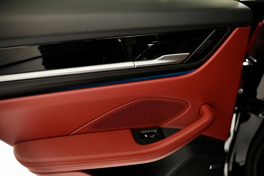 New 2026 Porsche Macan Electric image 26