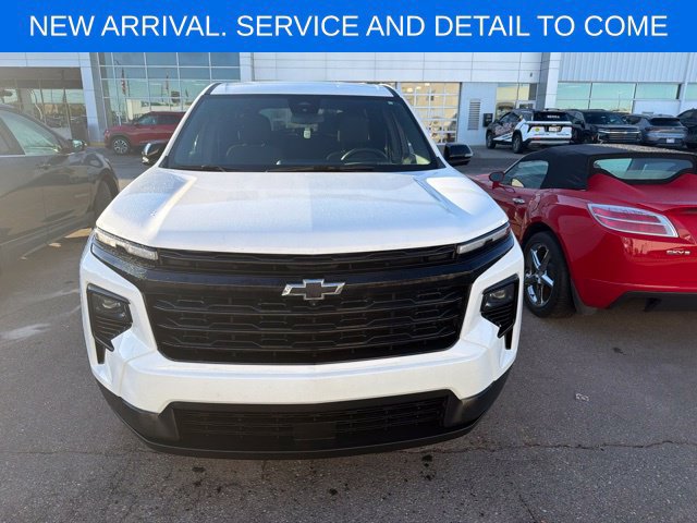 Certified 2024 Chevrolet Traverse LS w/ Midnight/Sport Edition FWD image 3