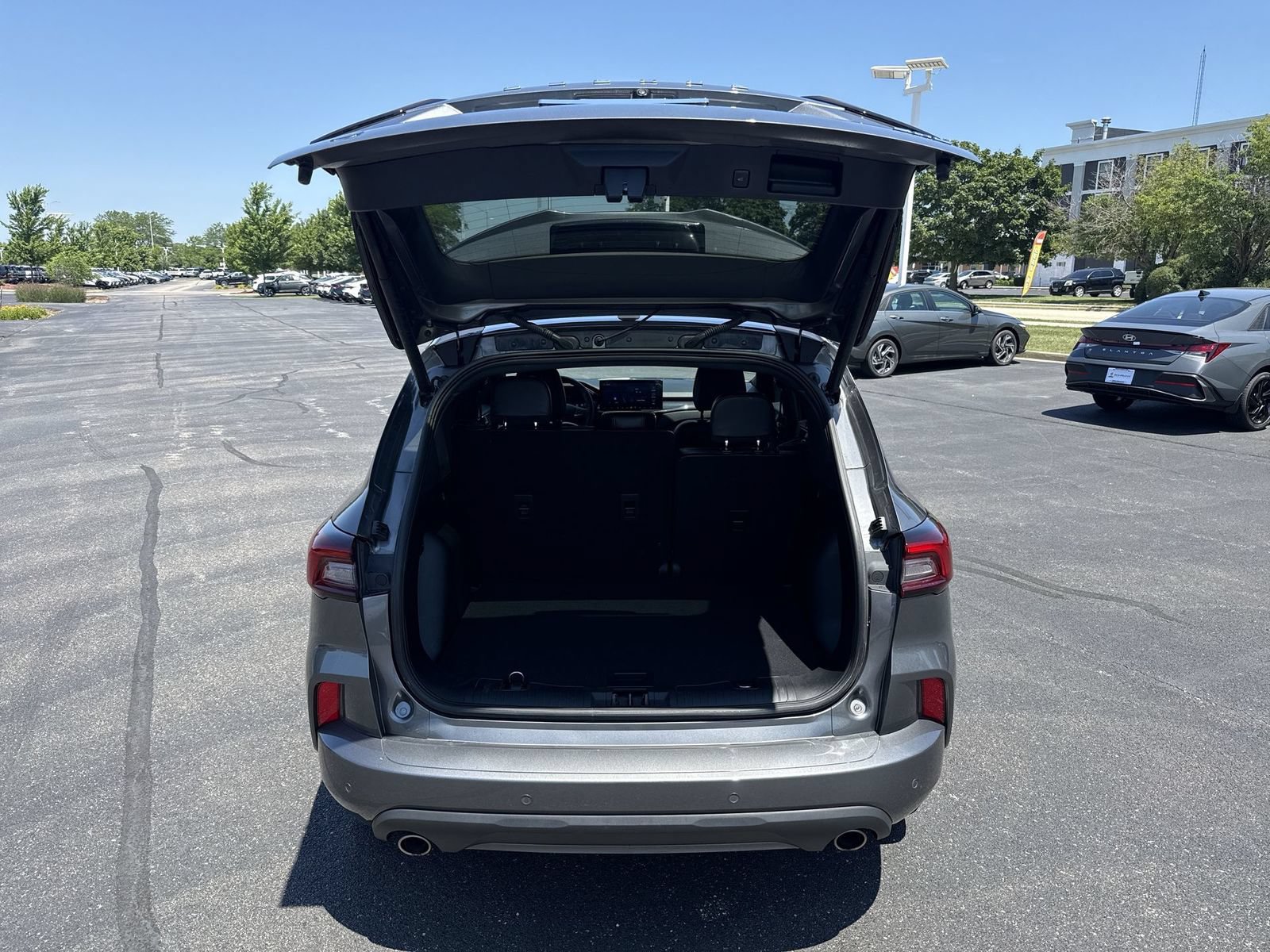 Used 2023 Ford Escape ST-Line Elite AWD/4WD image 24