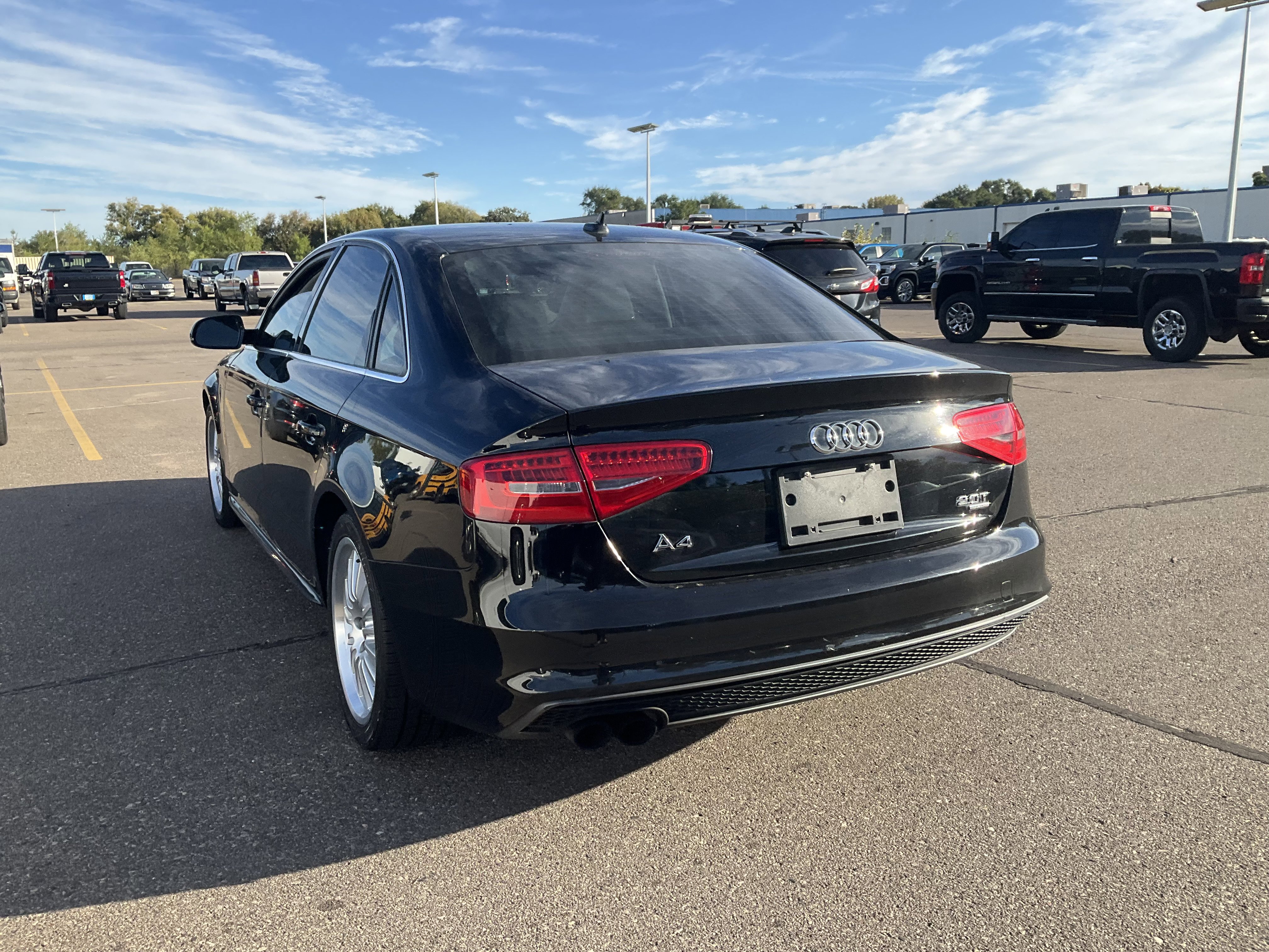 Used 2014 Audi A4 2.0T Premium w/ Audi MMI Navigation image 4
