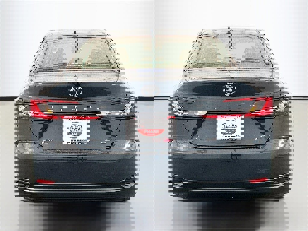 New 2026 Toyota Camry LE image 5