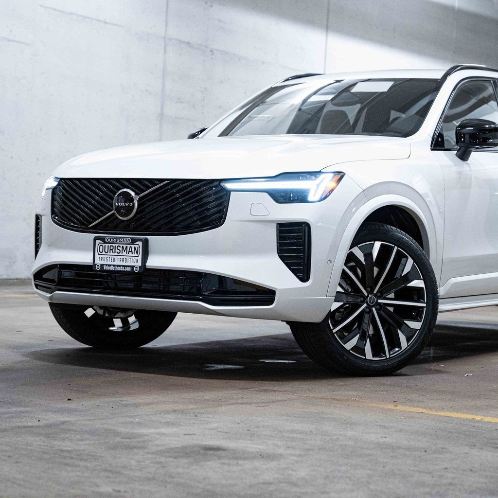 New 2026 Volvo XC90 B6 Ultra w/ Protection Package Premier AWD/4WD image 2