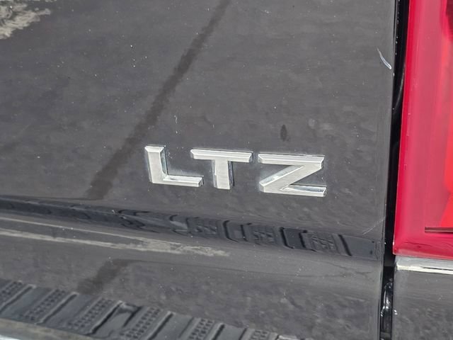 Used 2022 Chevrolet Silverado 3500 LTZ w/ LTZ Plus Package AWD/4WD image 9