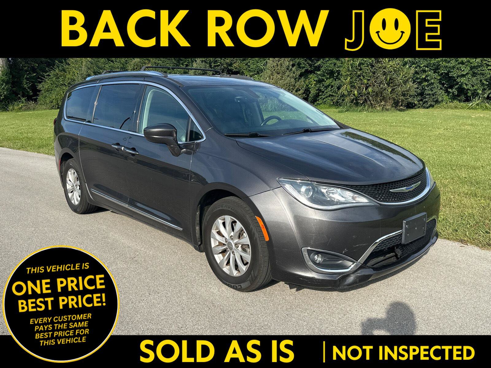 Used 2019 Chrysler Pacifica Touring-L FWD image 1