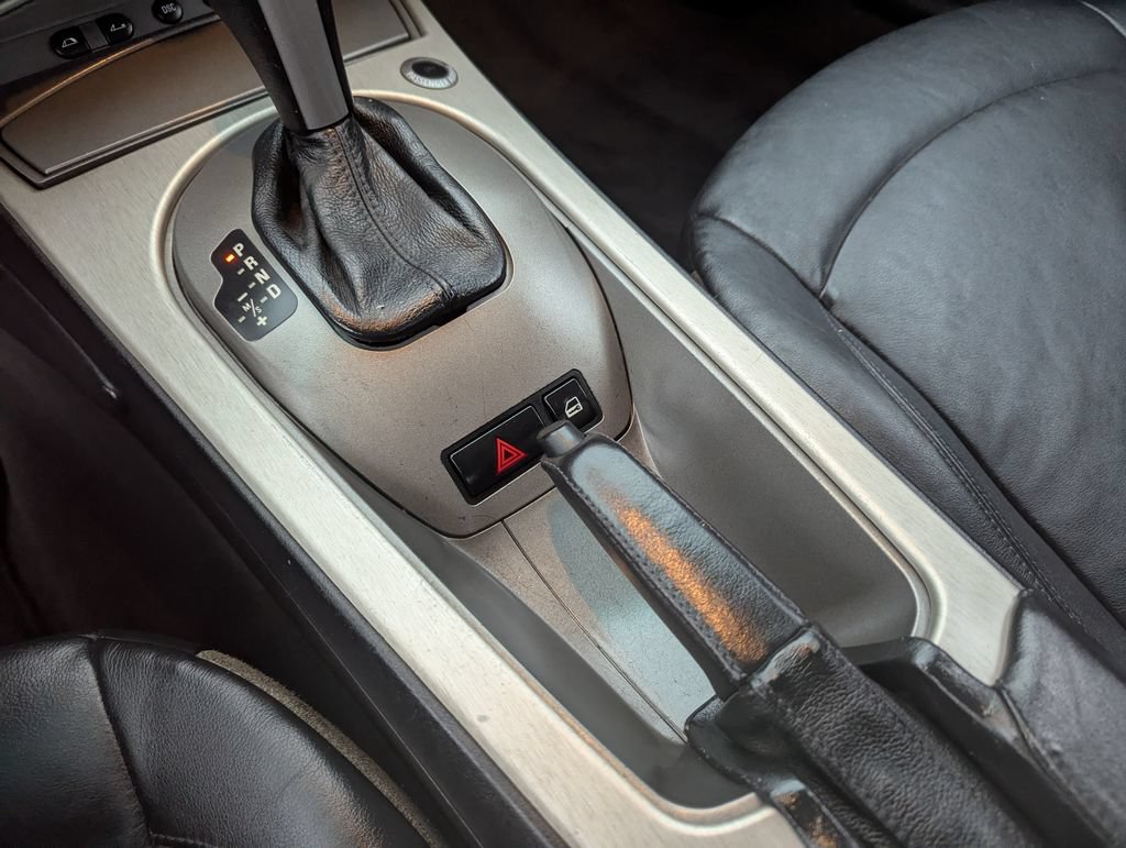 Used 2004 BMW Z4 3.0i RWD image 24