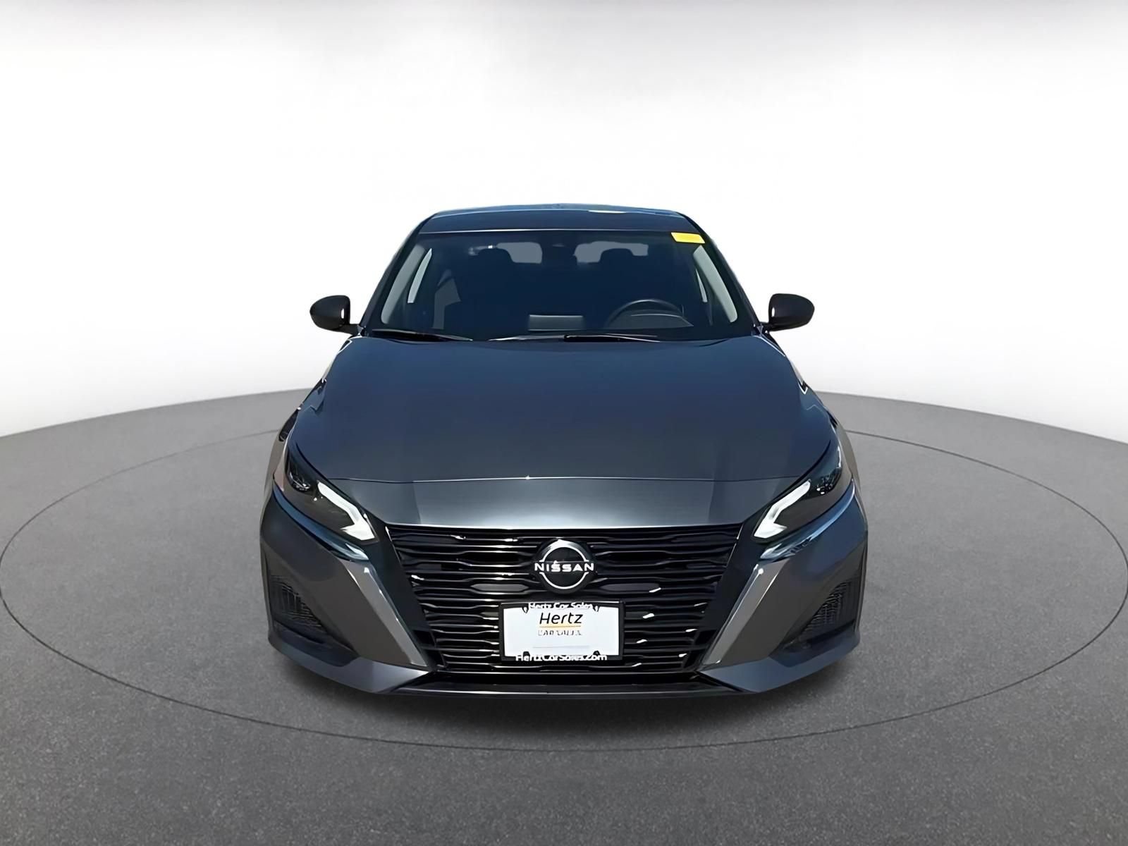 Used 2025 Nissan Altima 2.5 SV FWD image 4