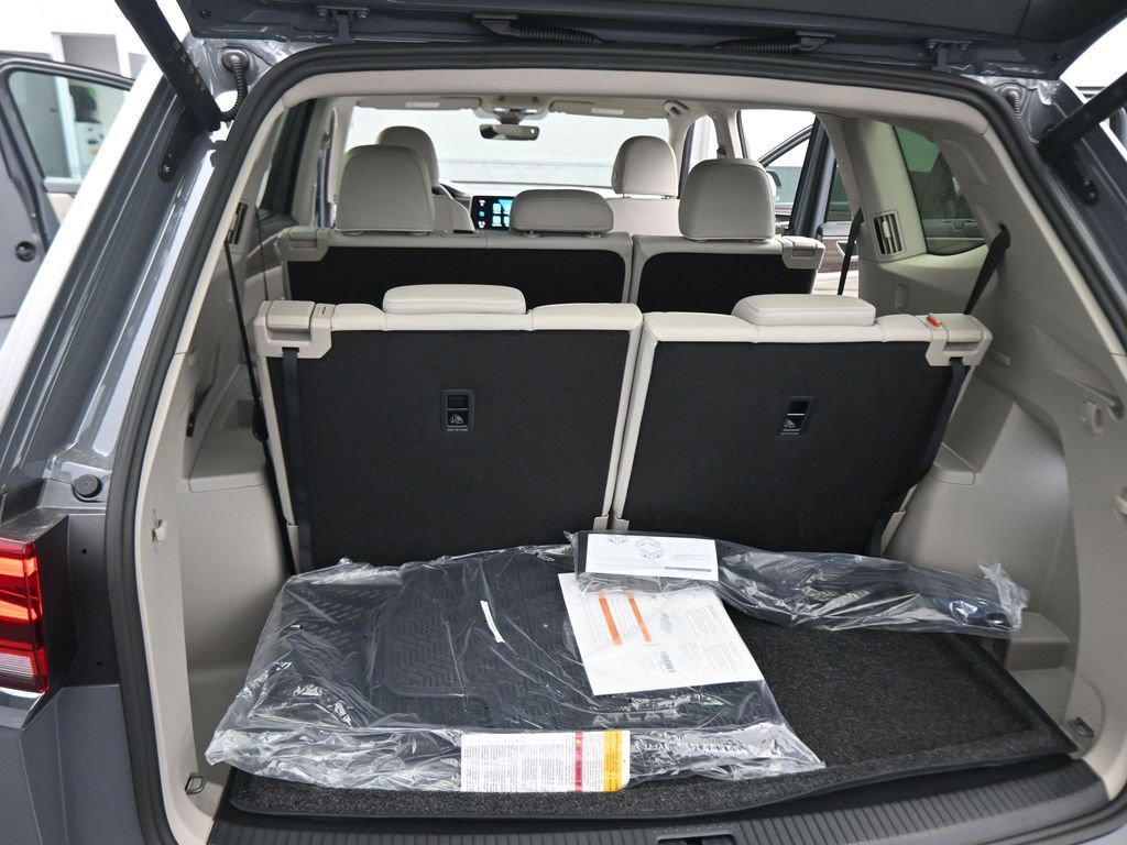 New 2026 Volkswagen Atlas SEL Premium R-Line image 40