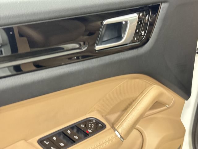 Used 2019 Porsche Cayenne S AWD/4WD image 24