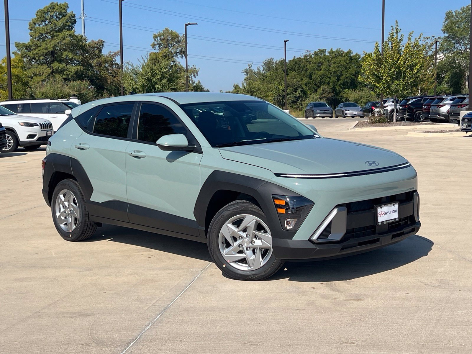 New 2027 Hyundai Kona SE FWD image 1