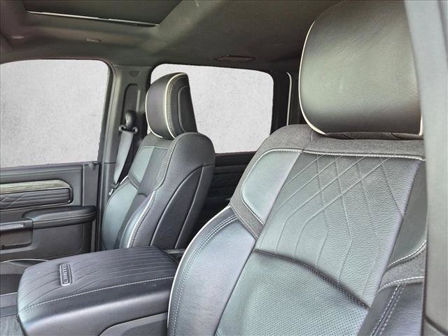Used 2025 RAM 3500 Limited AWD/4WD image 10