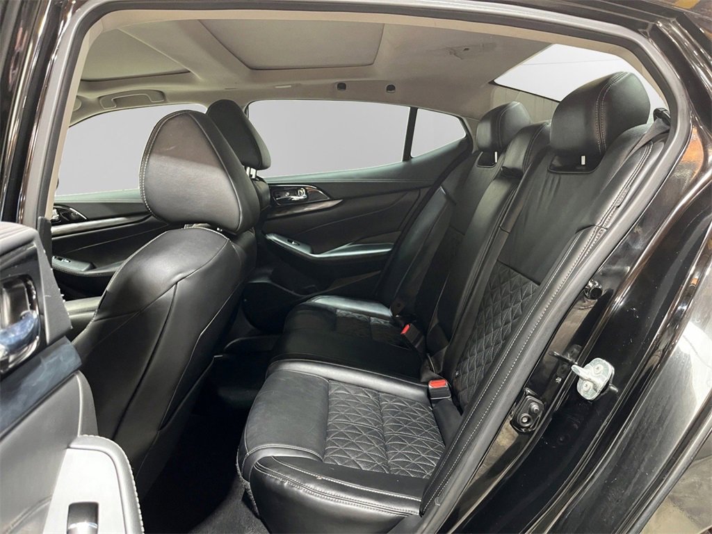 Used 2023 Nissan Maxima Platinum image 22