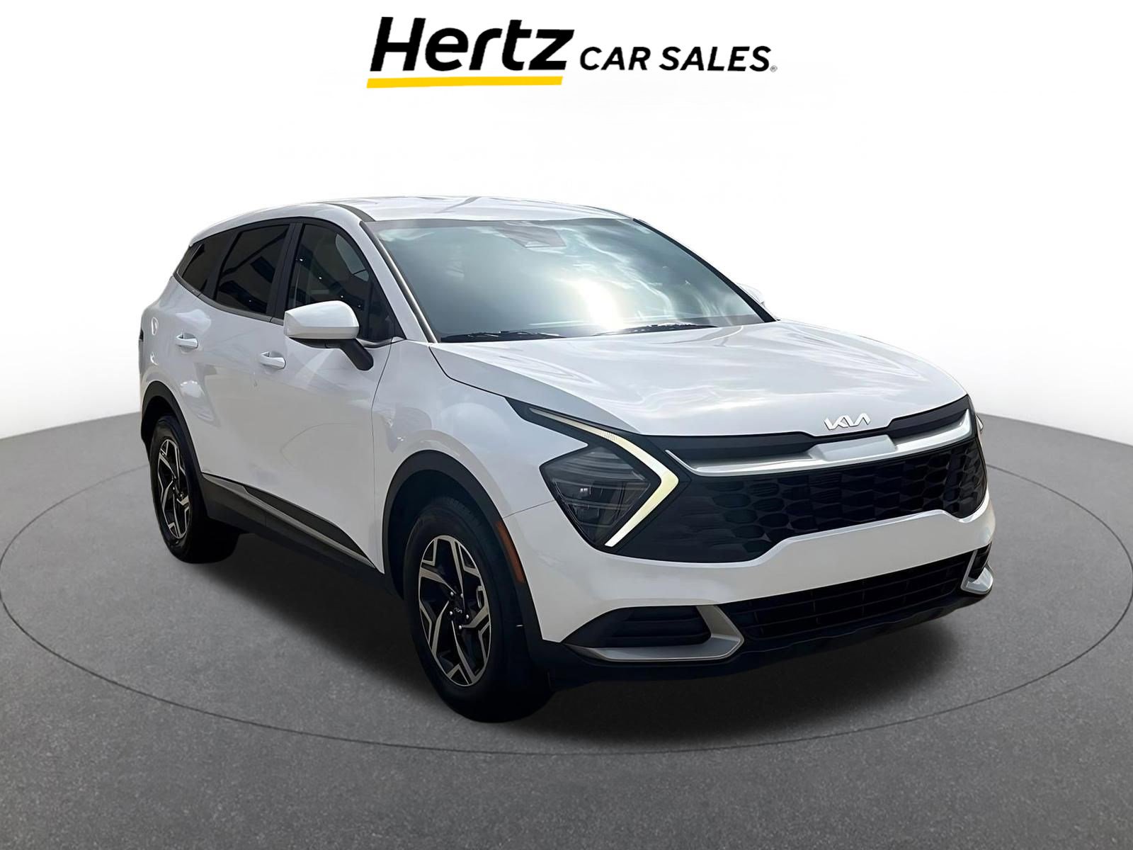 Used 2025 Kia Sportage LX image 1