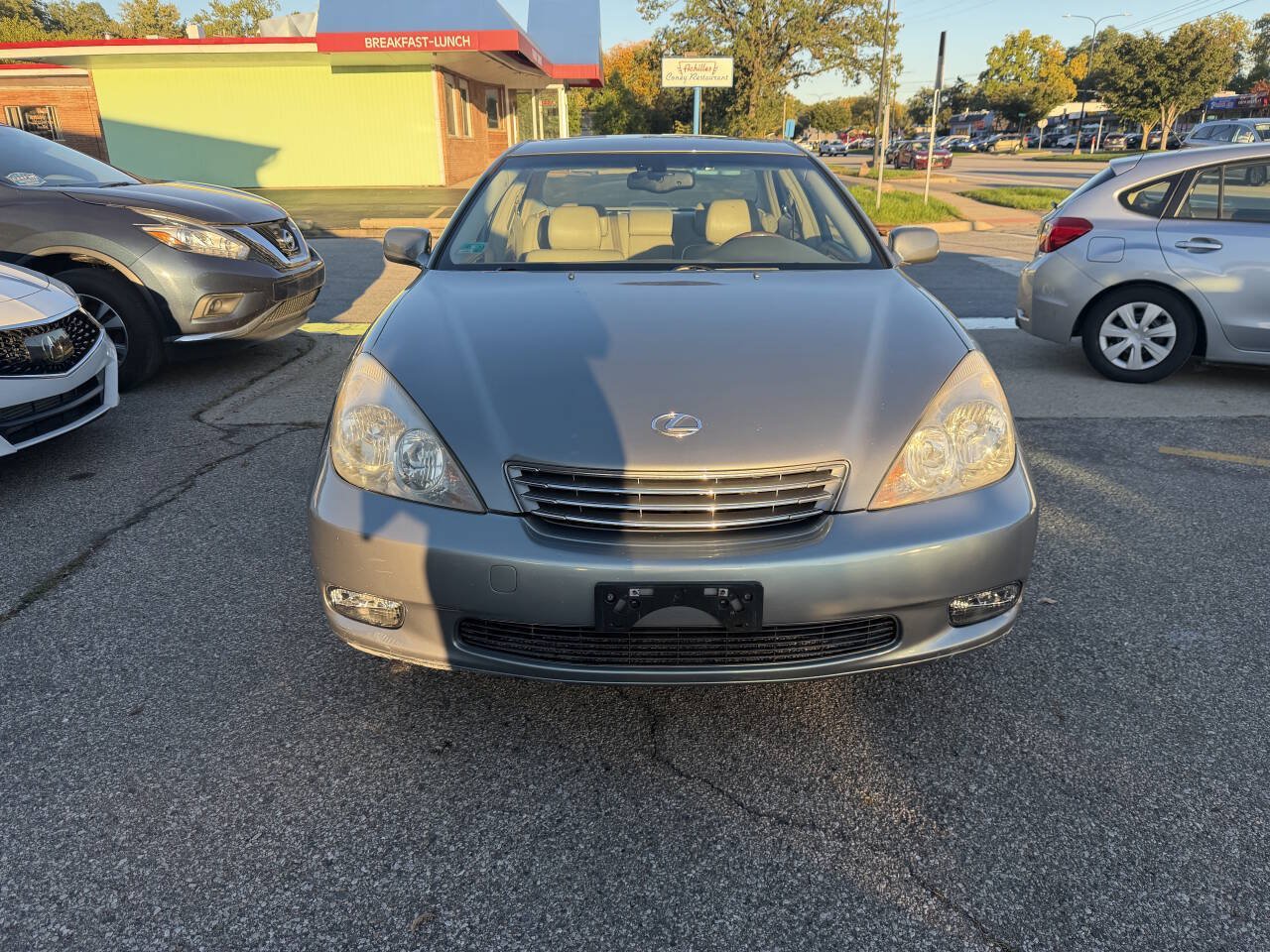 Used 2002 Lexus ES 330 FWD image 5
