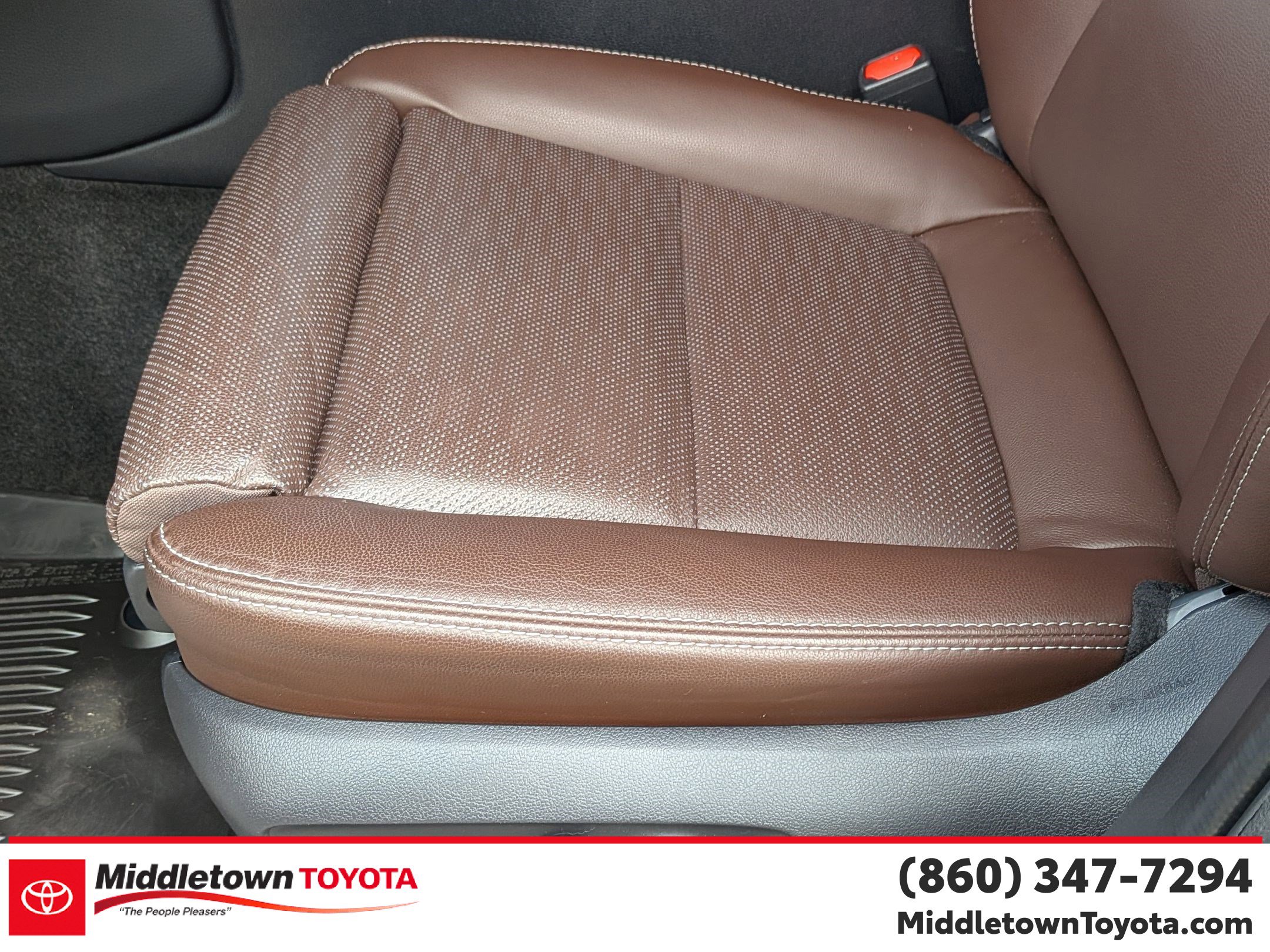 Used 2025 Toyota Land Cruiser w/ Premium Package AWD/4WD image 15