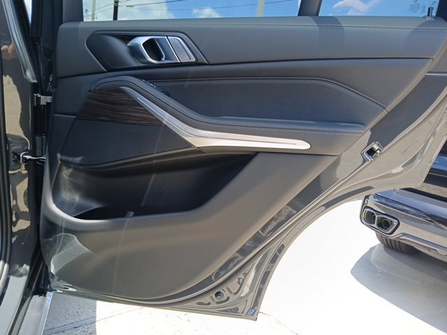 New 2026 BMW X5 sDrive40i w/ Climate Comfort Package RWD image 11
