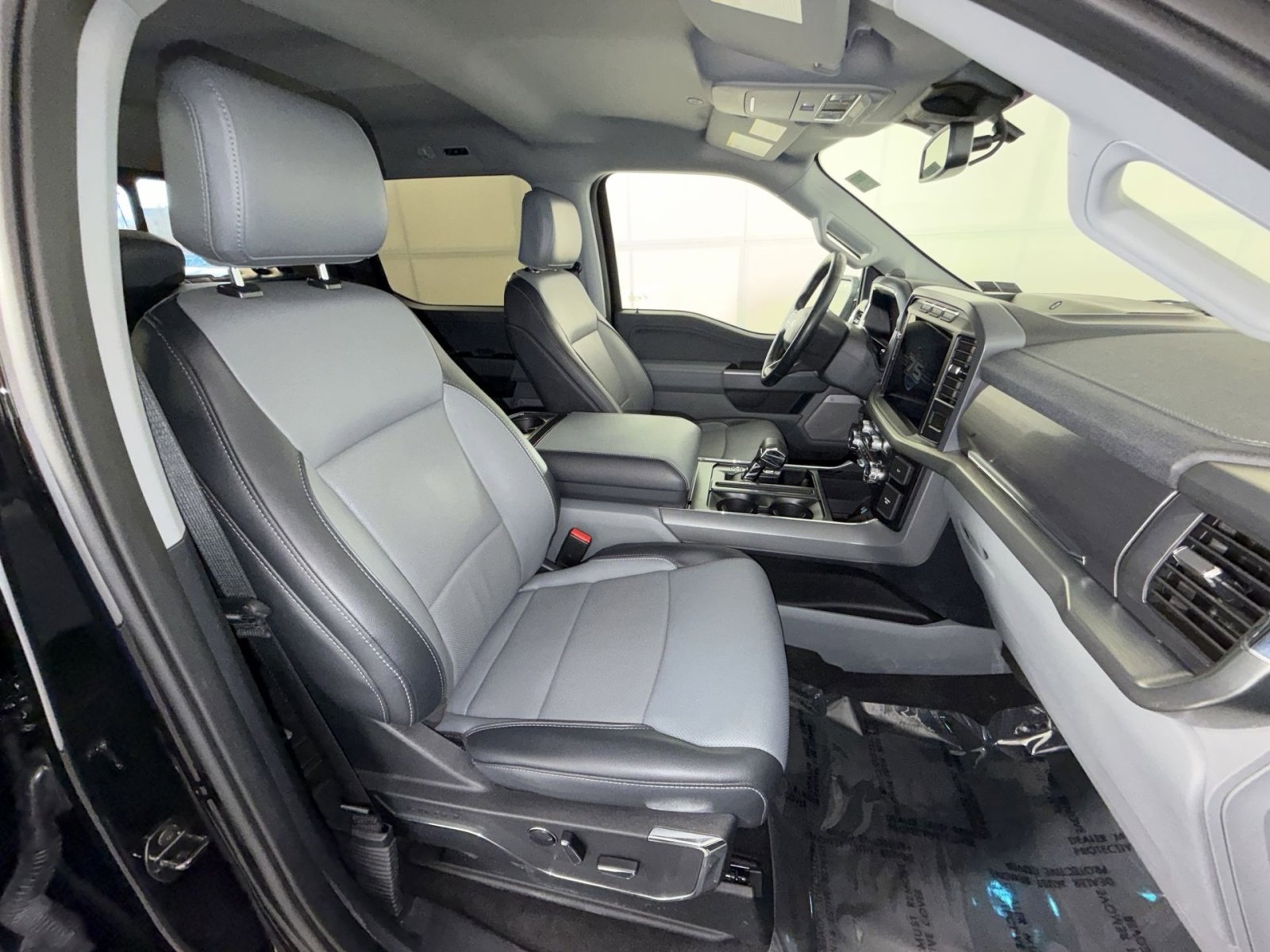 Used 2023 Ford F150 Lariat w/ Equipment Group 502A High image 27