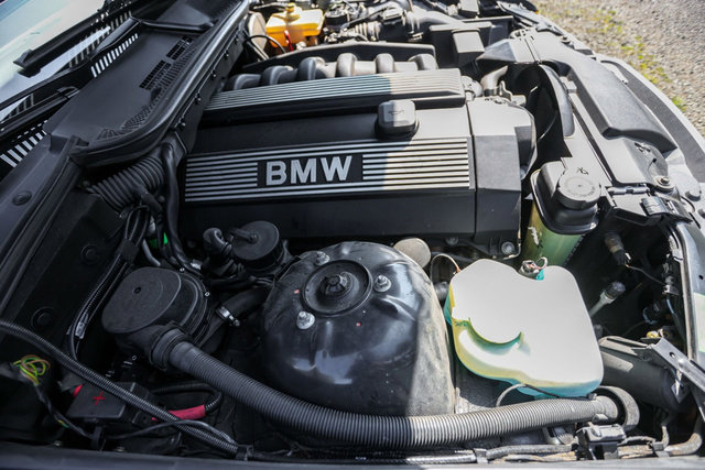 Used 1999 BMW 323i Convertible RWD image 29