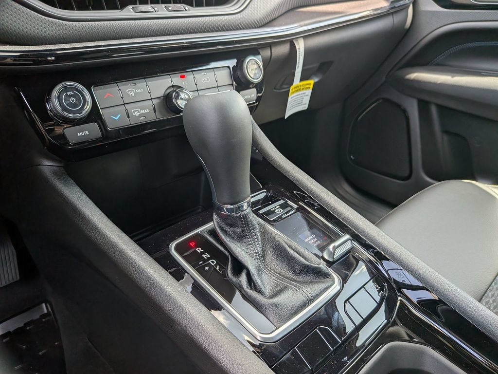 New 2026 Jeep Compass Latitude AWD/4WD image 22