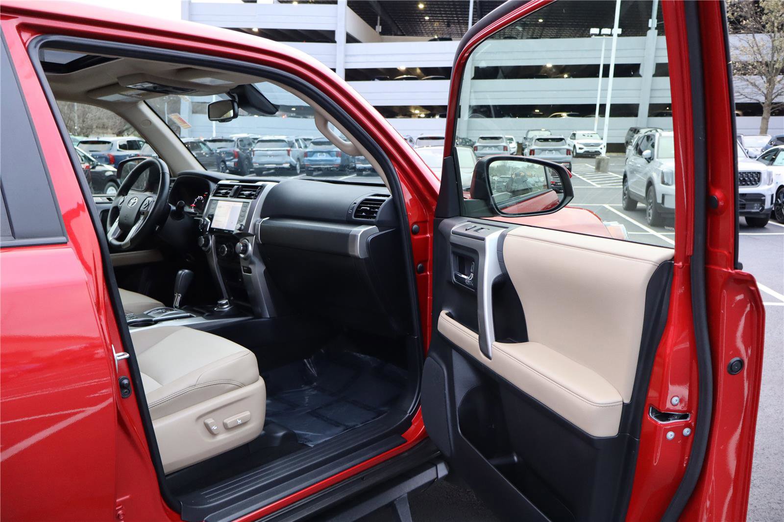 Used 2024 Toyota 4Runner SR5 Premium image 27