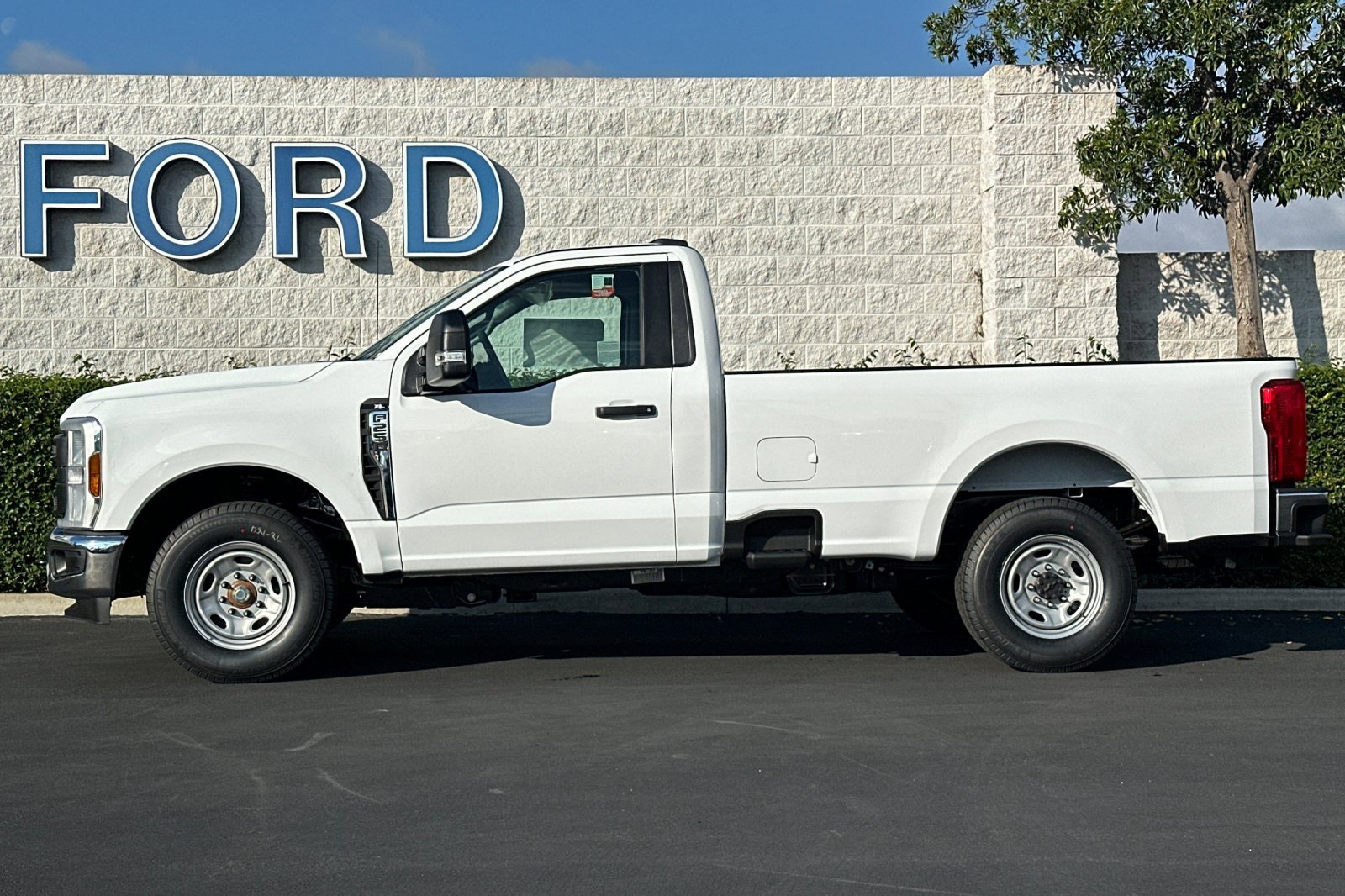New 2026 Ford F250 XL w/ XL Chrome Package image 7