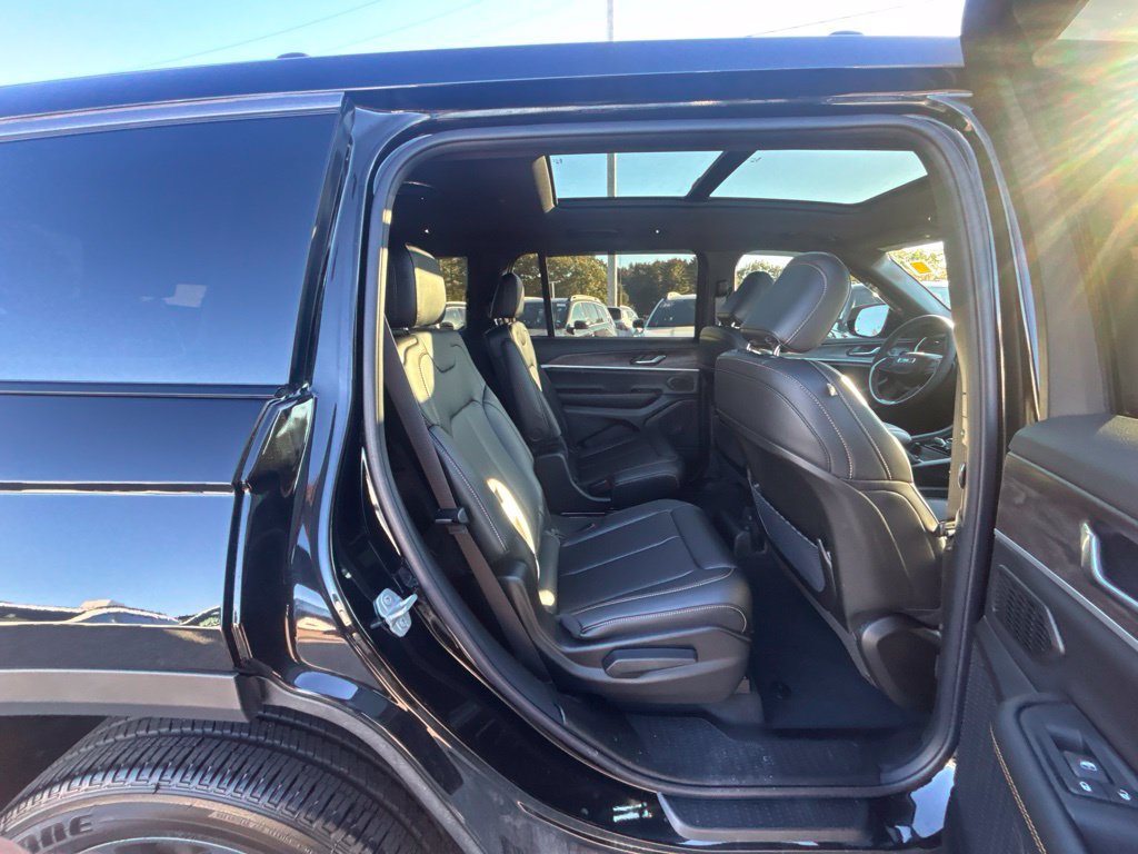 Certified 2026 Jeep Grand Cherokee L Limited AWD/4WD image 24