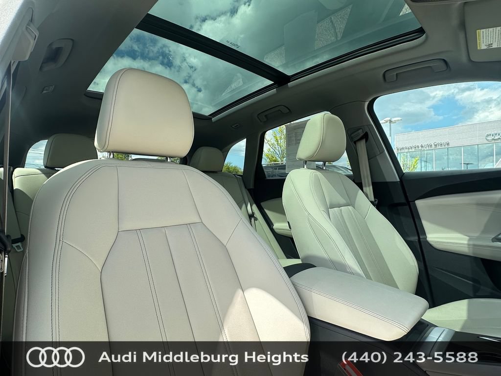 Certified 2025 Audi Q5 Premium w/ Premium Plus AWD/4WD image 19