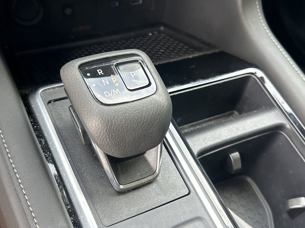 Used 2024 Nissan Pathfinder SL image 25