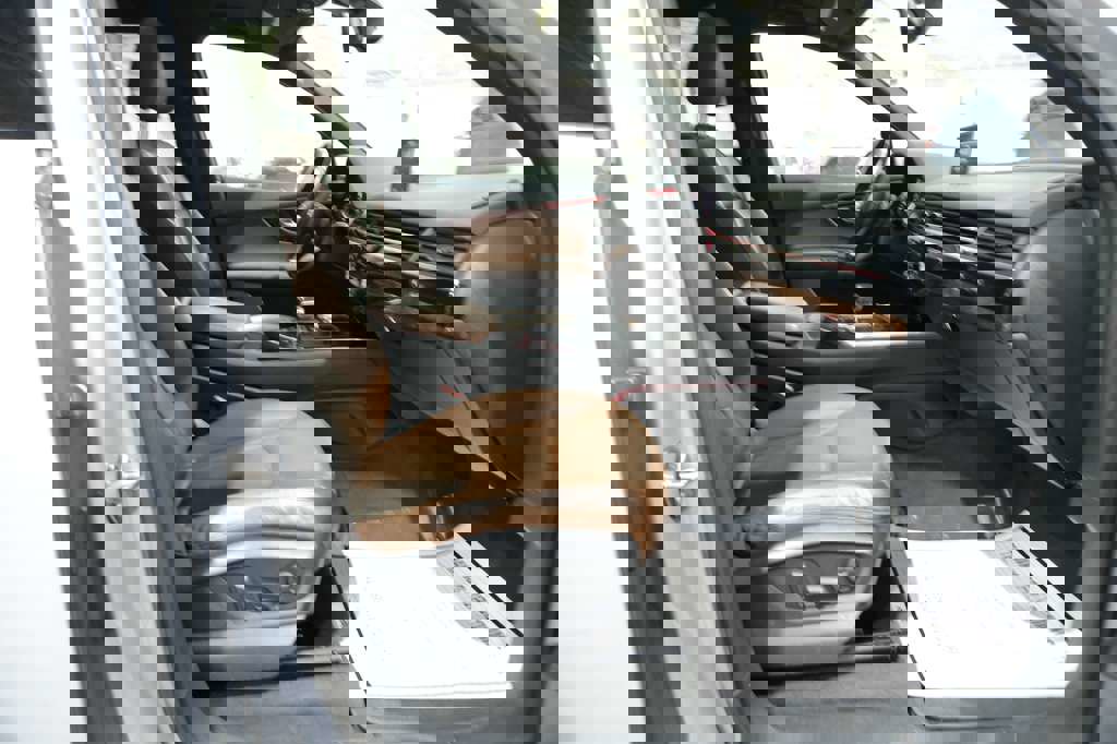 Used 2017 Audi Q7 3.0T Prestige image 36