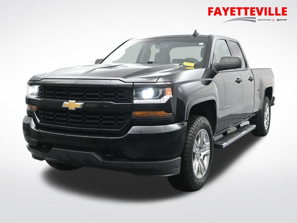 Used 2017 Chevrolet Silverado 1500 Custom w/ Custom Convenience Package AWD/4WD image 1