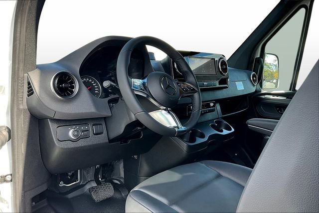 New 2025 Mercedes-Benz Sprinter 2500 image 8